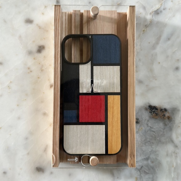 WOOD’D Tableau iPhone 14 case - Picture 5 of 6